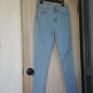 Levi's Classic Skinny Jeans in Sky Wash